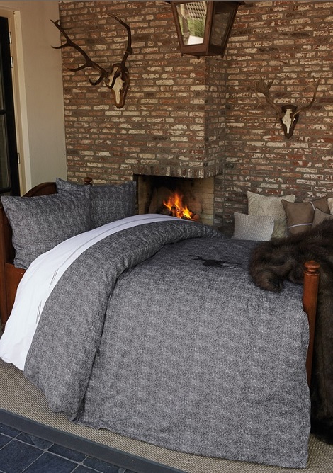Riviera Maison Hunting Lodge dekbedovertrek sand anthracite open haard herfst winter website